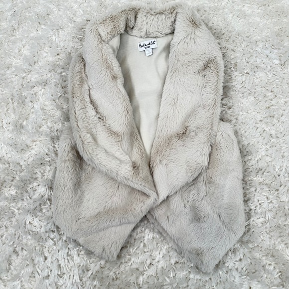 Splendid Other - Splendid Baby 12/18 M Beige Faux Fur Vest Girl's